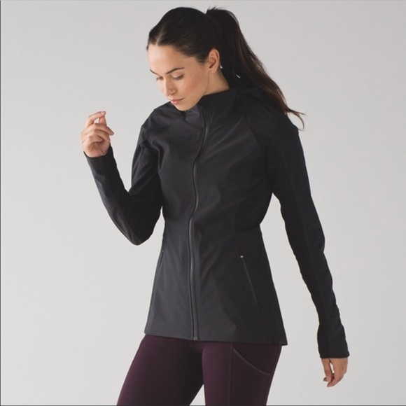 Lululemon Sleet Sprinter Jacket size 10 - Picture 3 of 9